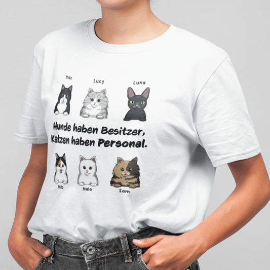 Women wearing a Personalized Katzen haben Personal T-Shirt with unique cat motif print.